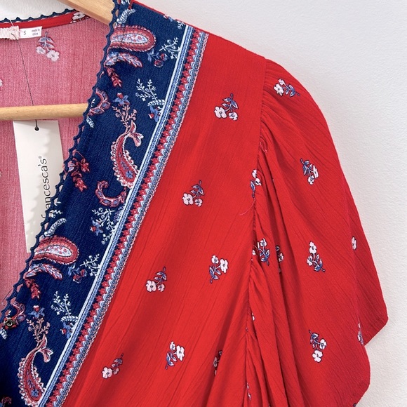 Francesca’s Collections Tops Womens Small Red V neck Blouse New - Picture 3 of 7